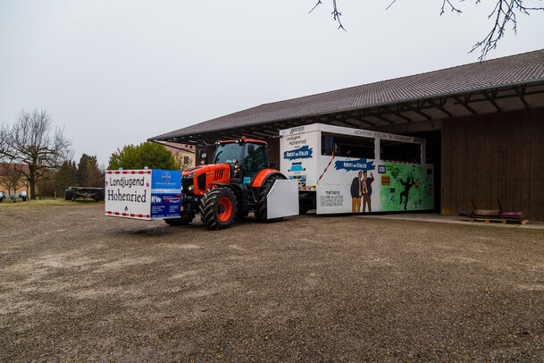 Thumbnail: JA 15704 Faschingswagen Landjugnend 01_03_2025.jpg